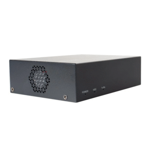 Rejestrator HiLook SSD-DVR-2MP na białym tle