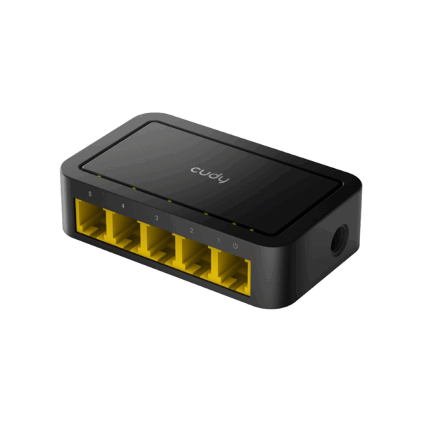 Switch Cudy FS105D skierowany w lewą stronę