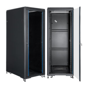 Szafa RACK 42U 600x800 stojąca RL-6842SR na białym tle