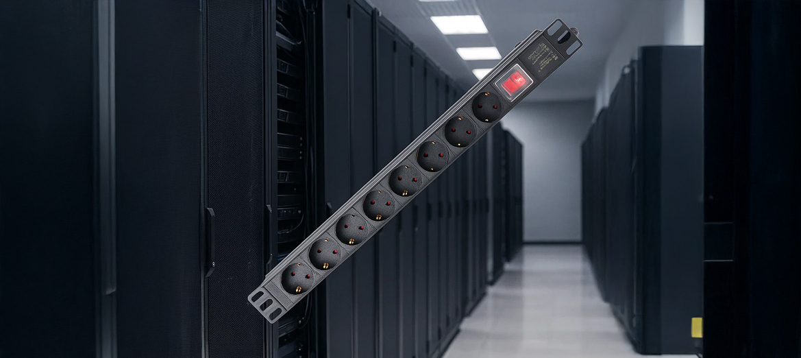 Listwa zasilająca RACK RL-LZ8 do szafy rack