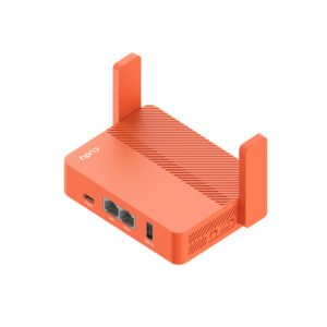 Router Cudy TR1200 skierowany w lewo